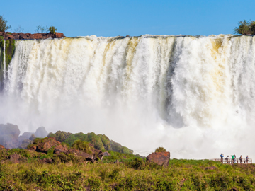 【アルゼンチン側イグアスの滝】サンマルティン島の展望台（イメージ）