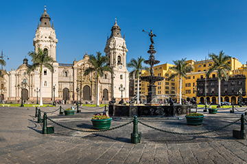 リマのアルマス広場とカテドラル（イメージ）