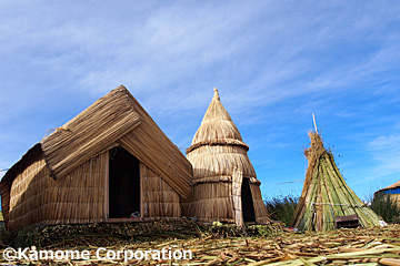 【チチカカ湖】葦の浮島ウロス島（イメージ）