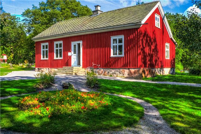 北欧の赤い家